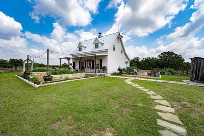 /international/us/5939-round-top-road-round-top-tx-110102656533/