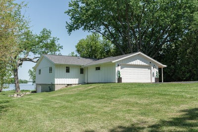 /international/us/w4428-lakeview-dr-hustisford-wi-110108363901/