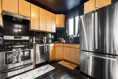 /international/us/2155-daly-avenue-bronx-ny-110097860806/
