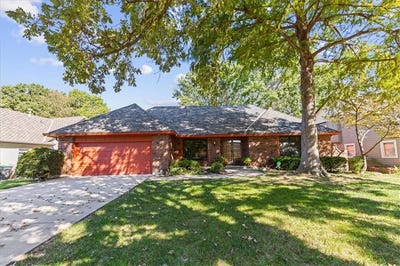 /international/us/204-nw-cypress-street-lee-s-summit-mo-110120756708/