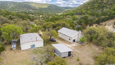 /international/us/3655-n-seco-road-utopia-tx-110120691766/