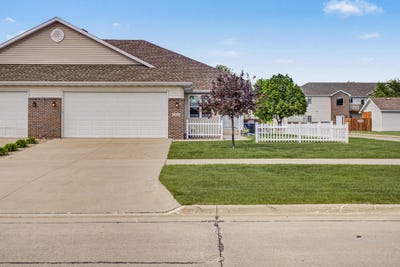 /international/us/1431-prairie-drive-story-city-ia-110108030357/