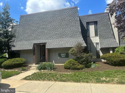 /international/us/25-s-church-road-maple-shade-nj-110107377659/