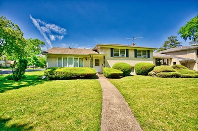 /international/us/4454-concord-lane-skokie-il-110107312628/