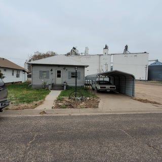 /international/us/517-3rd-street-chappell-ne-110099329522/