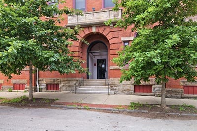 /international/us/130-s-22nd-st-south-side-pa-110108847972/