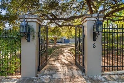 /international/us/6-lazy-lane-san-antonio-tx-110106588602/