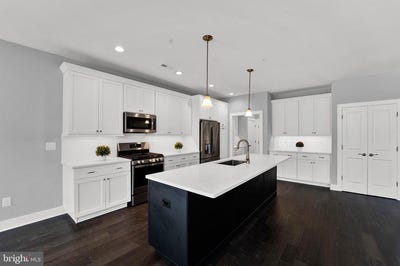 /international/us/73-riverwalk-plainsboro-nj-110091050704/
