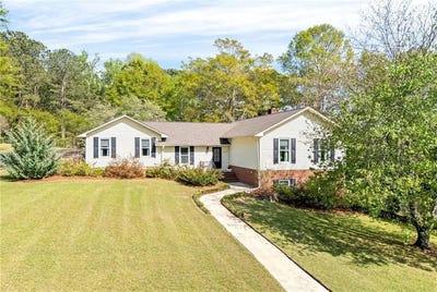 /international/us/202-n-17th-avenue-lanett-al-110106982902/
