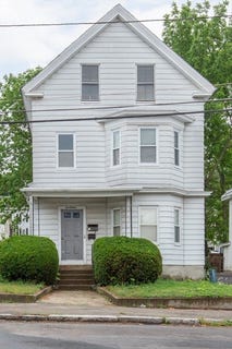 /international/us/21-myrtle-st-lowell-ma-110109036470/
