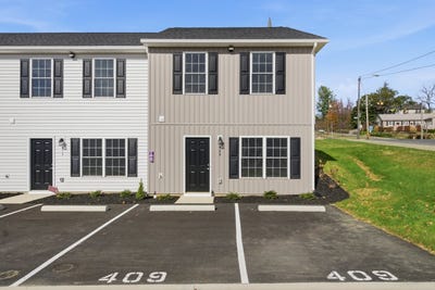 /international/us/409-n-washington-avenue-pulaski-va-110104818575/