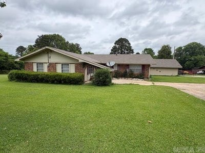 /international/us/500-n-cedar-street-hope-ar-110108149118/