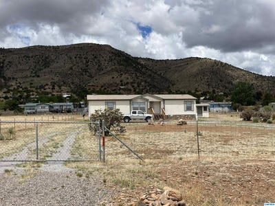 /international/us/222-laguna-del-oso-drive-mimbres-nm-110100632606/