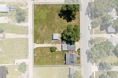 /international/us/1119-warren-street-davenport-ia-110108543304/
