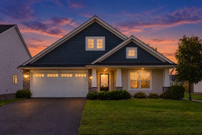 /international/us/8732-151st-avenue-nw-ramsey-mn-110120454314/