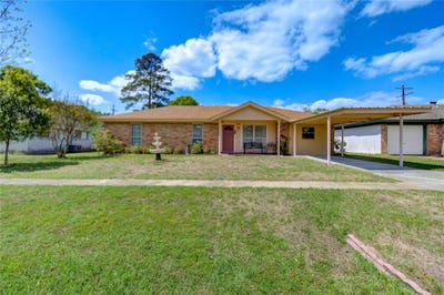 /international/us/21456-magnolia-drive-new-caney-tx-110106800150/