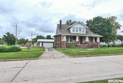 /international/us/205-w-o-street-weeping-water-ne-110108569019/