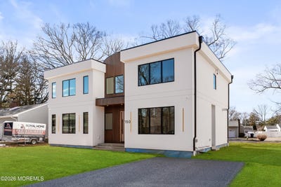 /international/us/150-ampere-avenue-oakhurst-nj-110105355333/