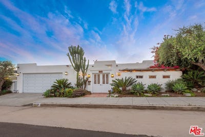 /international/us/7047-vista-del-mar-ln-playa-del-rey-ca-110109136698/