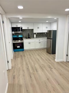 /international/us/750-highview-avenue-westbury-ny-110108224009/