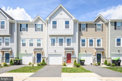 /international/us/109-marlow-court-winchester-va-110109942699/