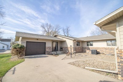 /international/us/1720-18th-st-4-rock-valley-ia-110107353710/