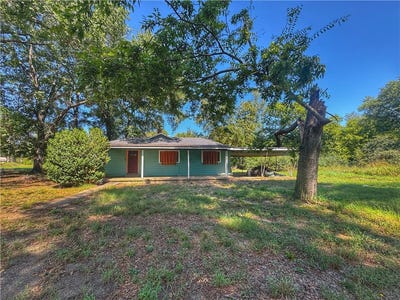 /international/us/10026-n-state-highway-28-danville-ar-110119956673/