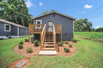/international/us/242-jackson-street-barnesville-ga-110109450606/
