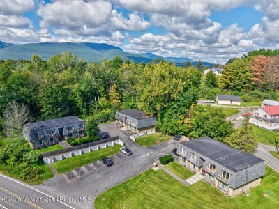 /international/us/1014-new-york-23a-catskill-ny-110119992547/