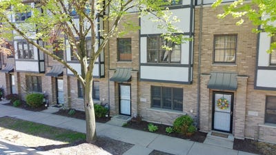 /international/us/7712-harvard-street-forest-park-il-110107701257/