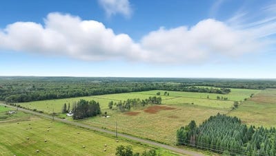 /international/us/ten-crossing-road-ogema-wi-110102324034/