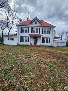 /international/us/221-virginia-kenbridge-va-110102980271/