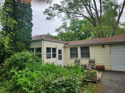 /international/us/1007-highmoor-road-lombard-il-110108569841/