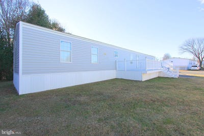 /international/us/18-mary-drive-stafford-va-110104163449/