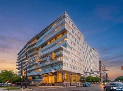 /international/us/800-ave-at-port-imperial-boulevard-weehawken-nj-110107999195/