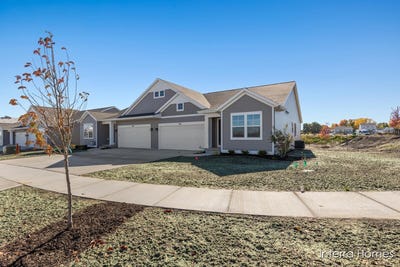 /international/us/996-scioto-drive-nw-comstock-park-mi-110101630762/