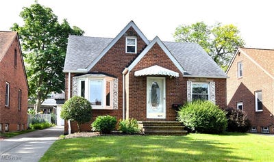 /international/us/4615-grantwood-drive-parma-oh-110100395836/