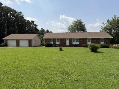 /international/us/225-e-st-rt-339-mayfield-ky-110109587959/