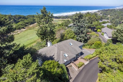 /international/us/115-w-bay-point-road-gleneden-beach-or-110119916692/