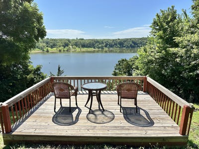 /international/us/25419-county-road-327-urbana-mo-110100775724/
