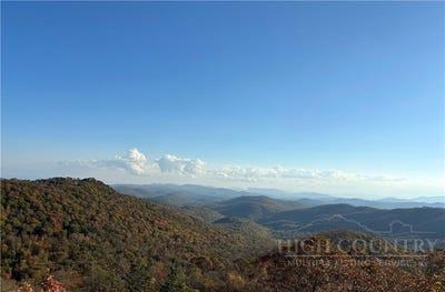 /international/us/303-sugar-top-drive-sugar-mountain-nc-110107717699/