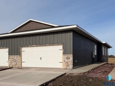 /international/us/3619-s-heather-ave-sioux-falls-sd-110107626854/