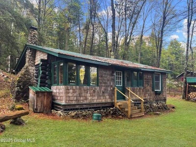 /international/us/170-e-shore-drive-adirondack-ny-110109012263/