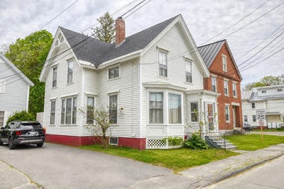 /international/us/17-winter-street-waterville-me-110108237017/