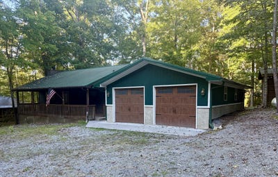 /international/us/3390-laurelwood-road-cosby-tn-110120057504/
