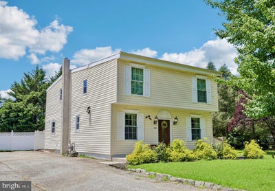 /international/us/1090-chews-landing-road-laurel-springs-nj-110109369608/