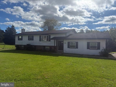 /international/us/20-thompson-drive-boyertown-pa-110120552521/