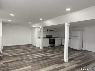 /international/us/96-neill-drive-watertown-ct-110106843189/