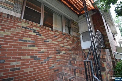 /international/us/356-slocum-way-fort-lee-nj-110108615924/