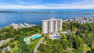 /international/us/1-scenic-drive-highlands-nj-110120004286/